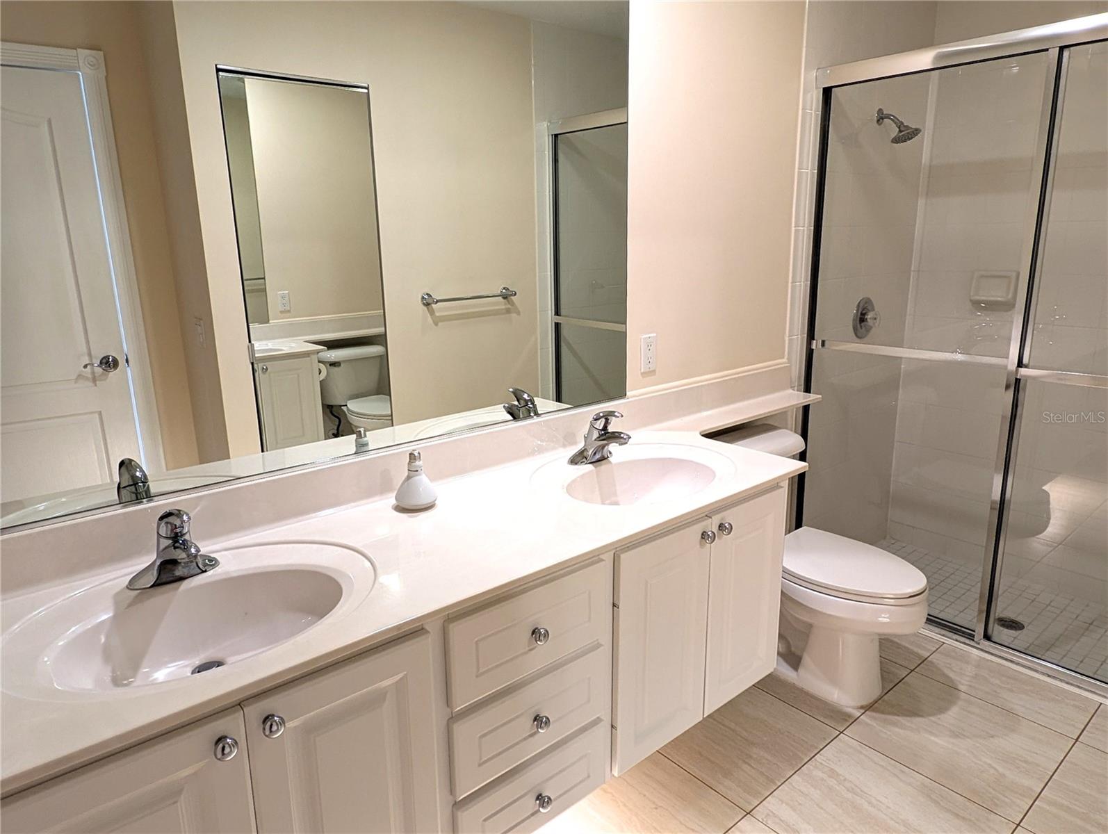 Image 18 of 39 For 5557 Avellino Place
