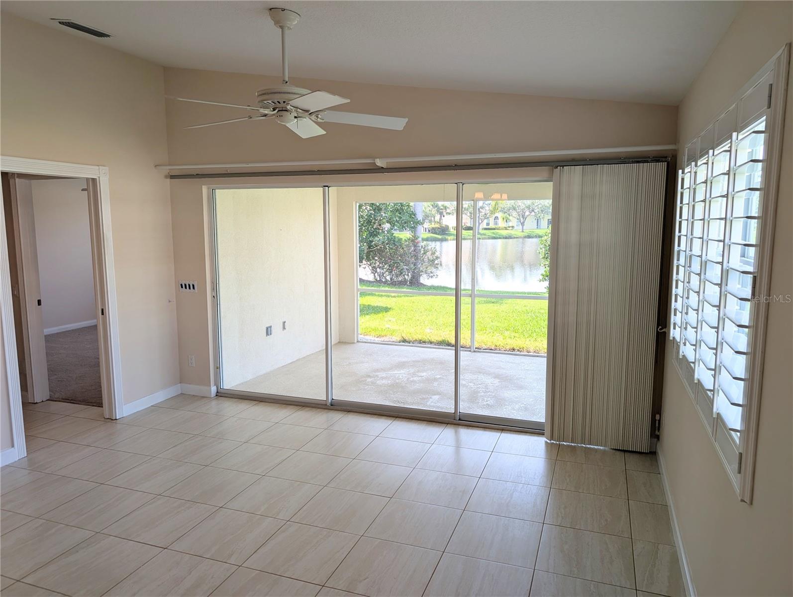 Image 8 of 39 For 5557 Avellino Place