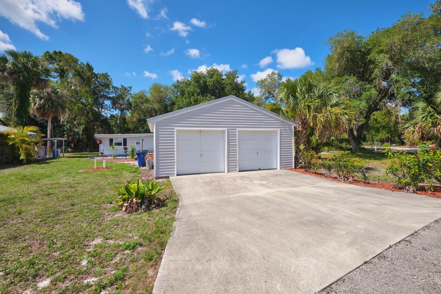 Image 7 of 100 For 4131 Ellis Road
