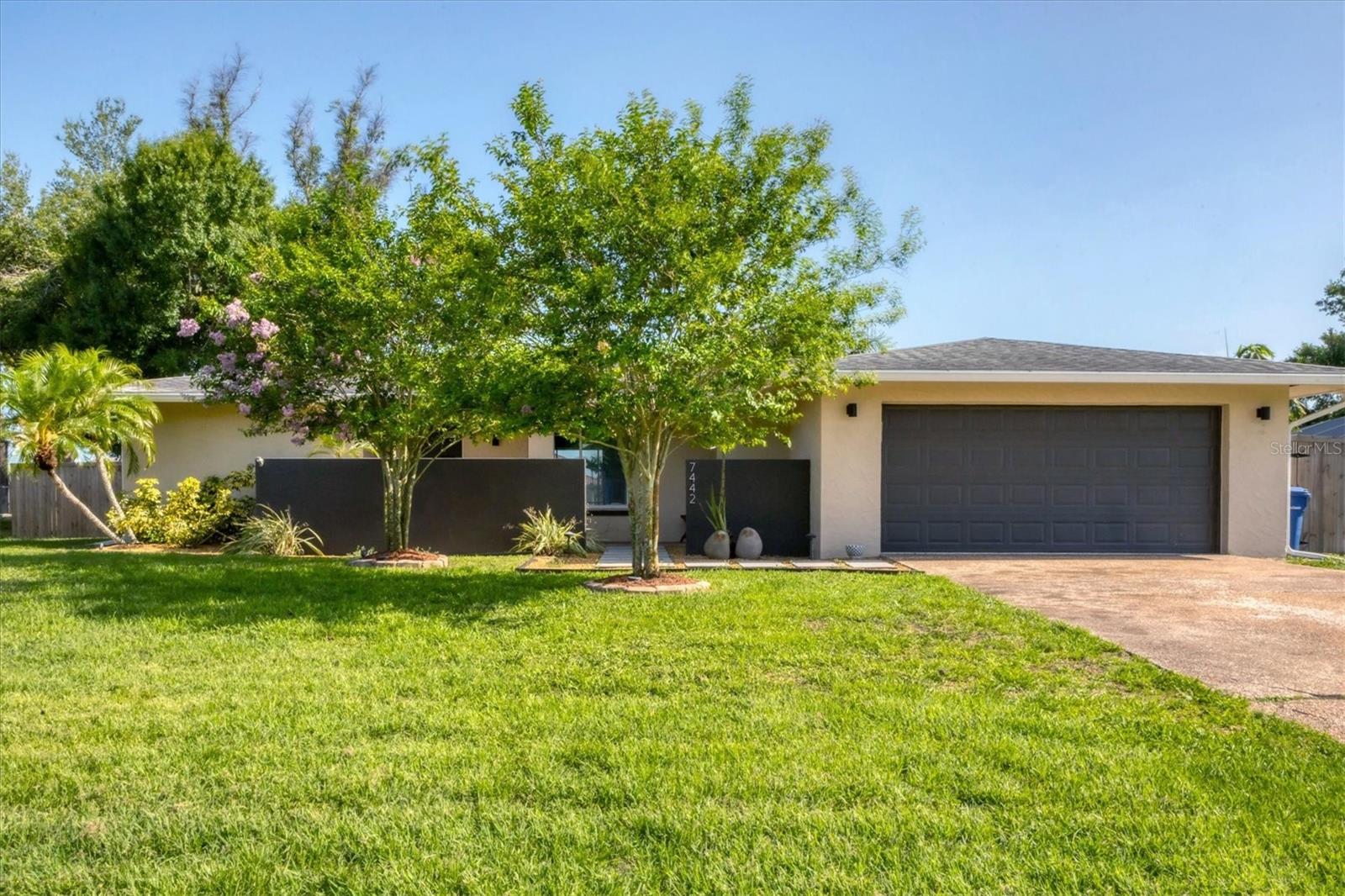 Image 2 of 29 For 7442 Leewynn Drive