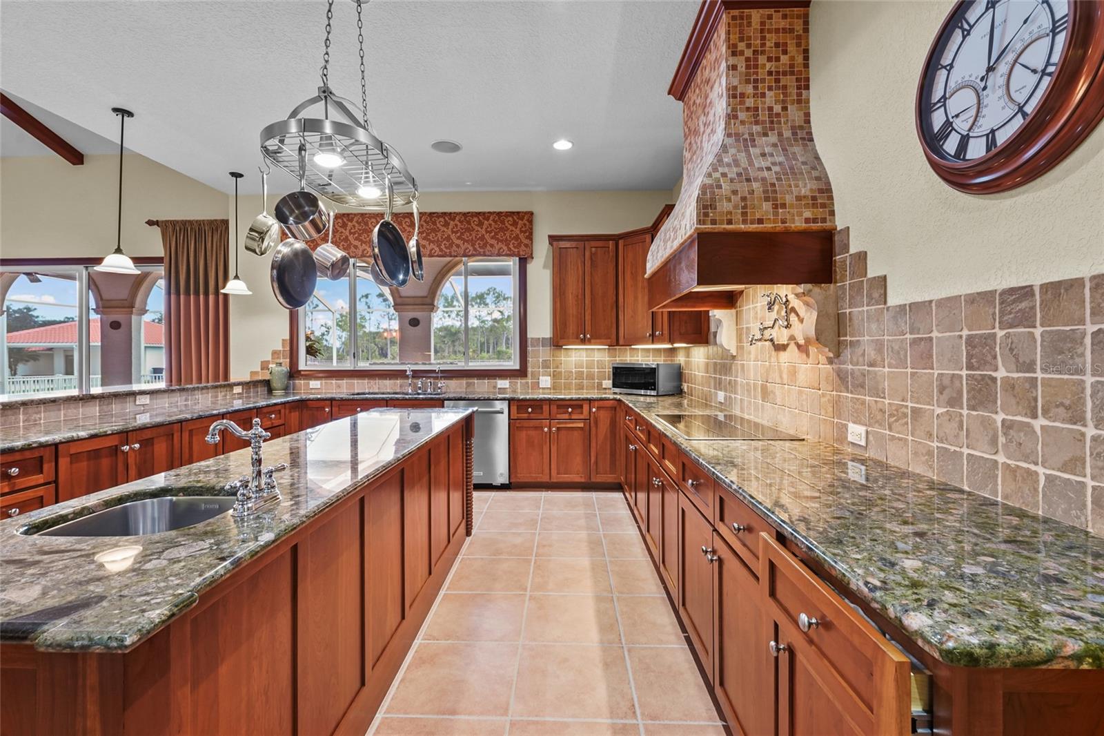 Image 27 of 87 For 7025 Saddle Creek Circle