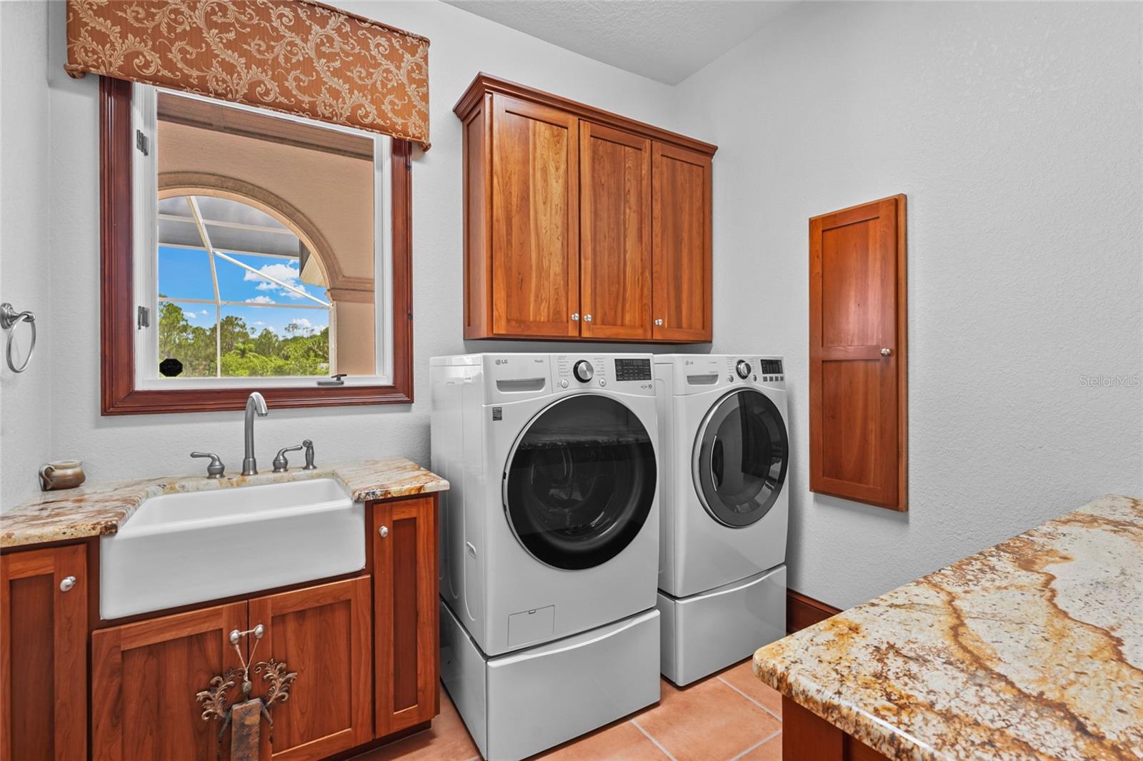 Image 48 of 87 For 7025 Saddle Creek Circle
