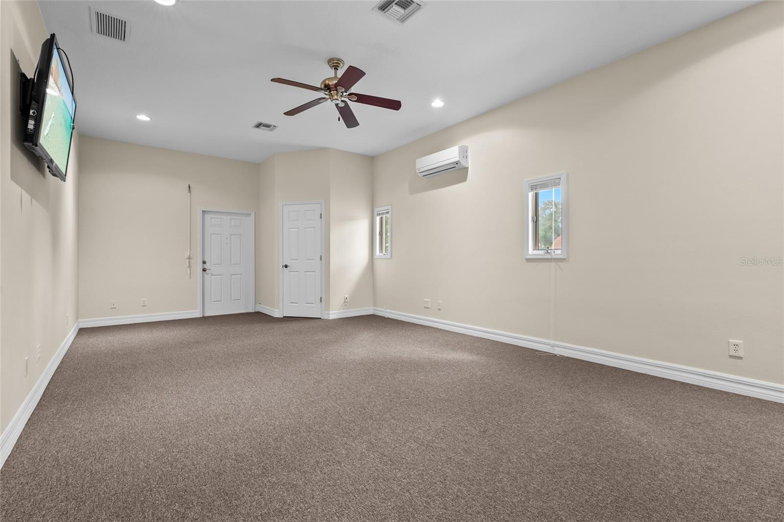 Image 69 of 87 For 7025 Saddle Creek Circle