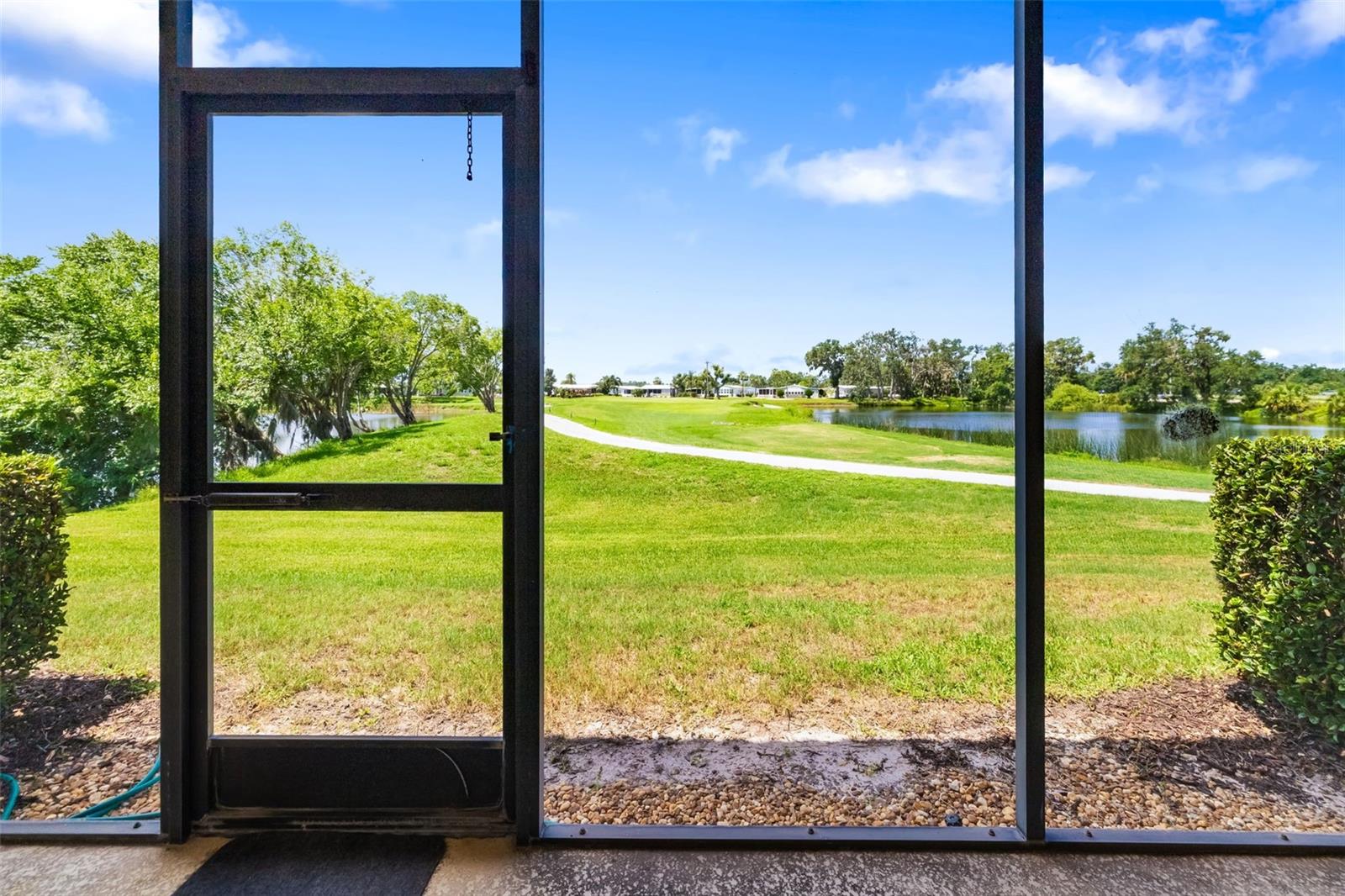 Image 18 of 54 For 5609 Spanish Point Court