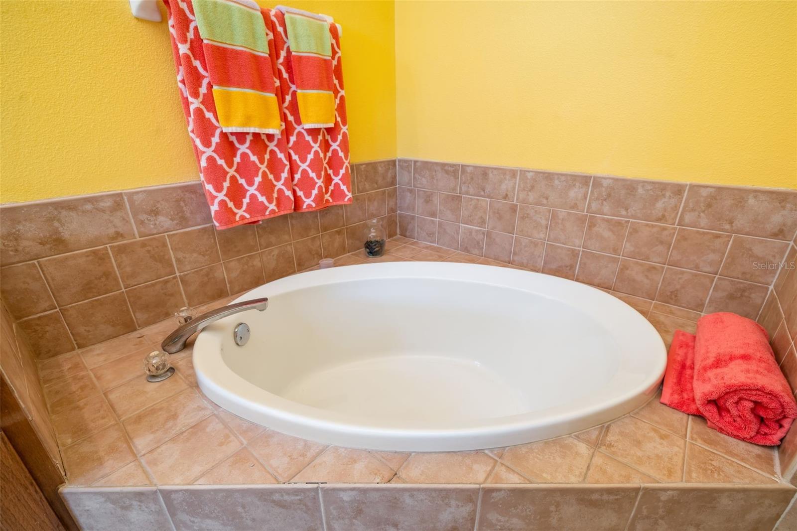 Image 36 of 54 For 5609 Spanish Point Court