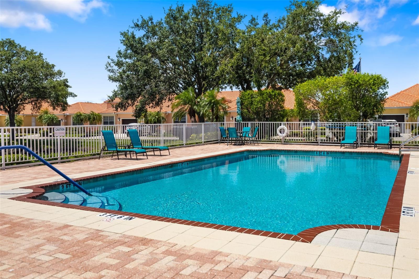 Image 40 of 54 For 5609 Spanish Point Court