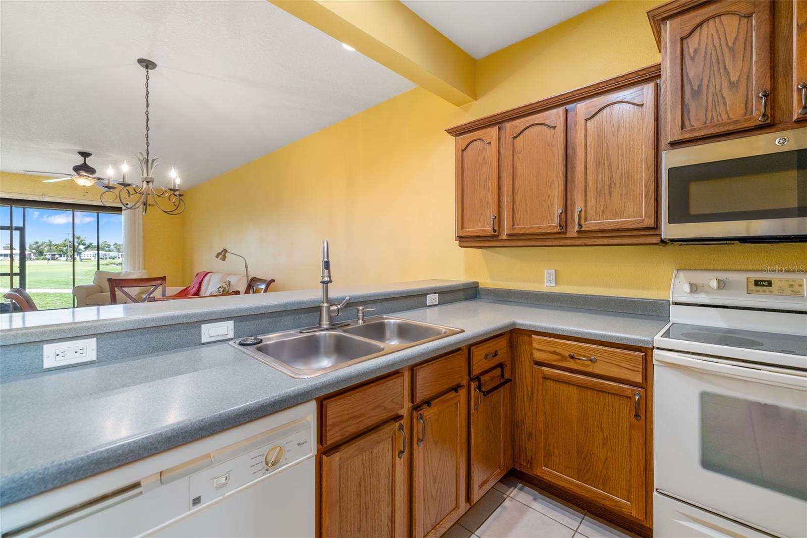 Image 7 of 54 For 5609 Spanish Point Court