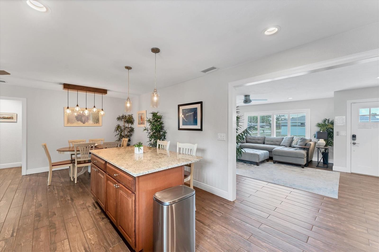 Image 11 of 44 For 7727 9th Avenue Drive Nw