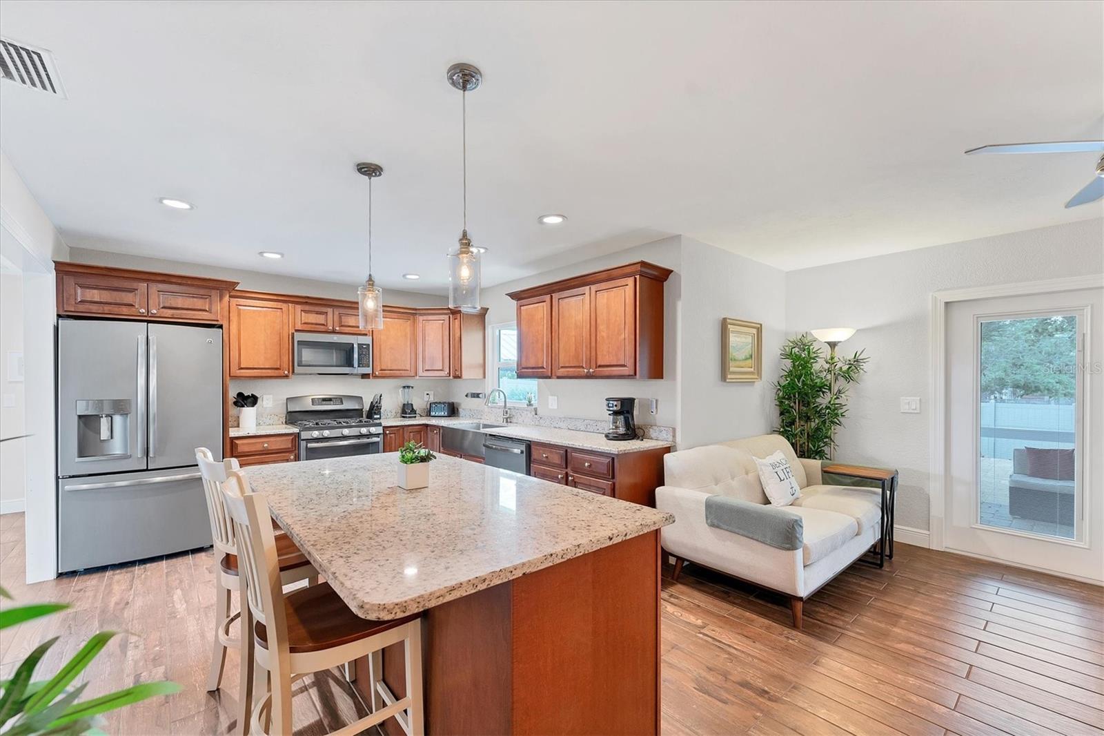 Image 13 of 44 For 7727 9th Avenue Drive Nw