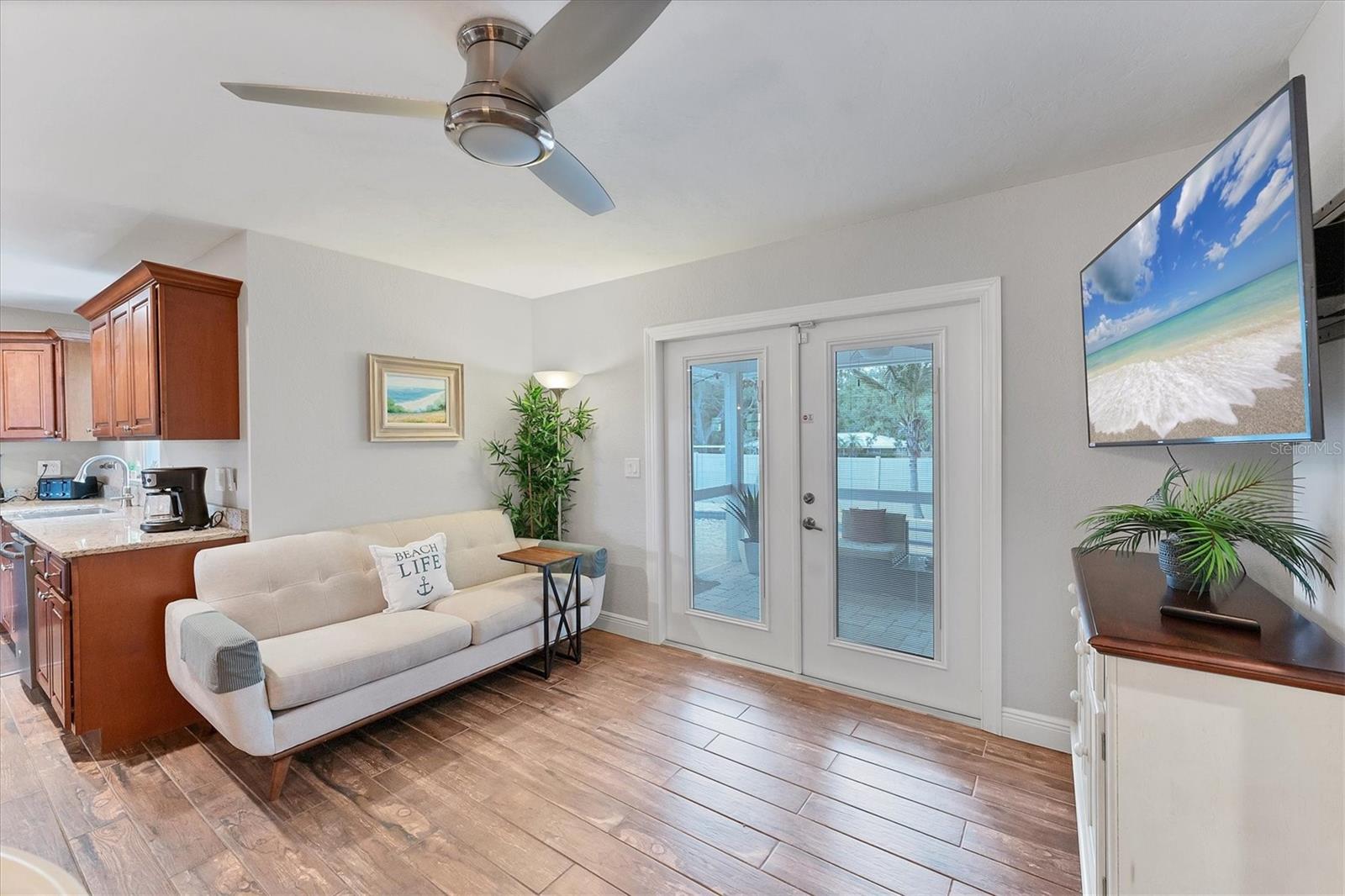 Image 16 of 44 For 7727 9th Avenue Drive Nw