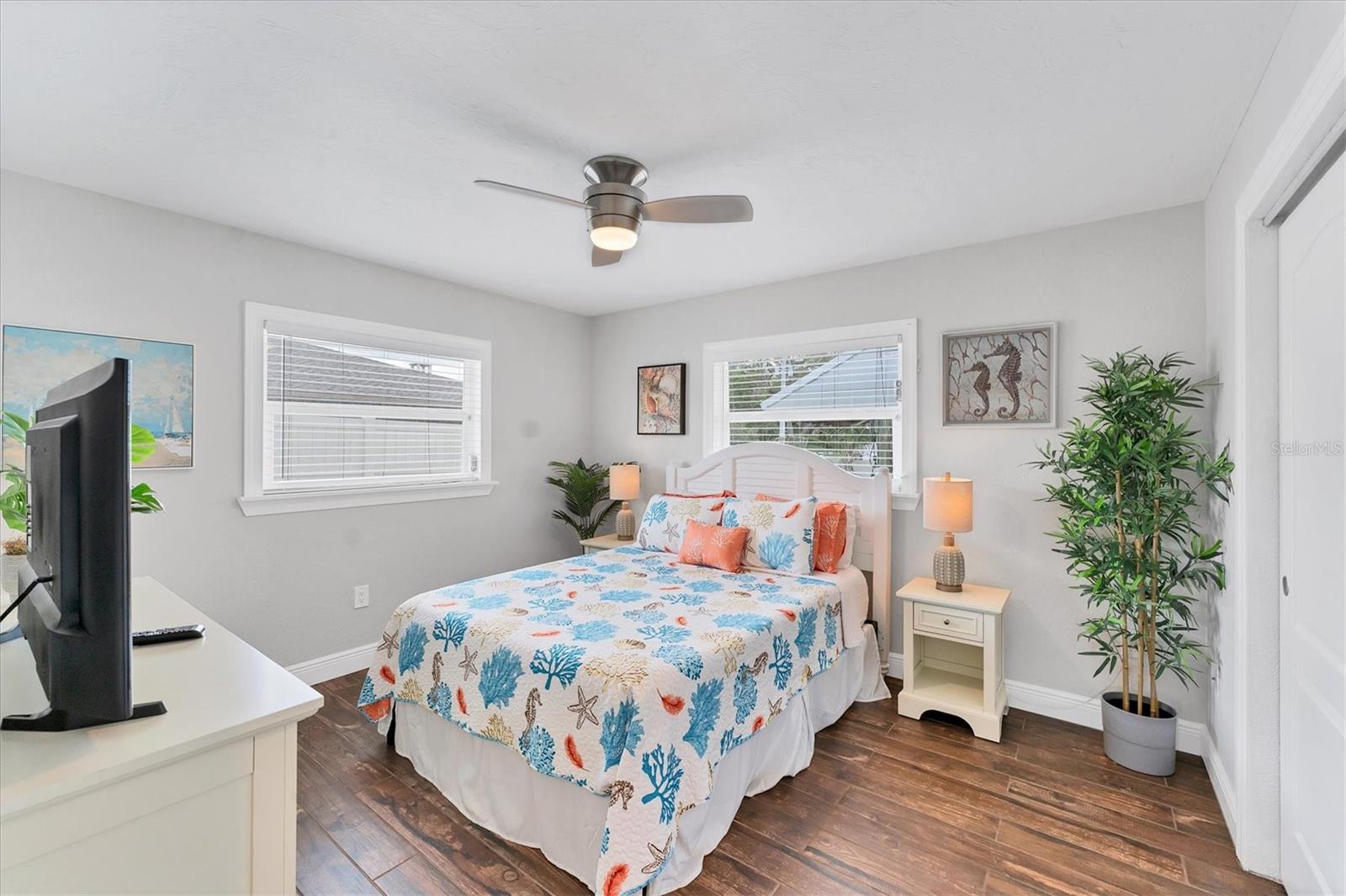 Image 23 of 44 For 7727 9th Avenue Drive Nw