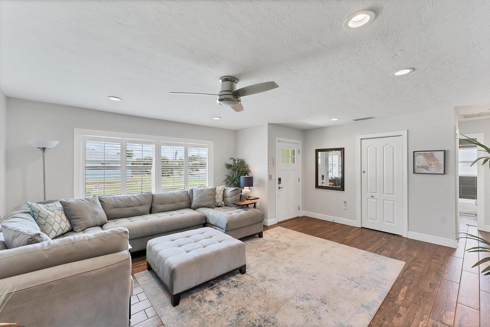 Image 6 of 44 For 7727 9th Avenue Drive Nw