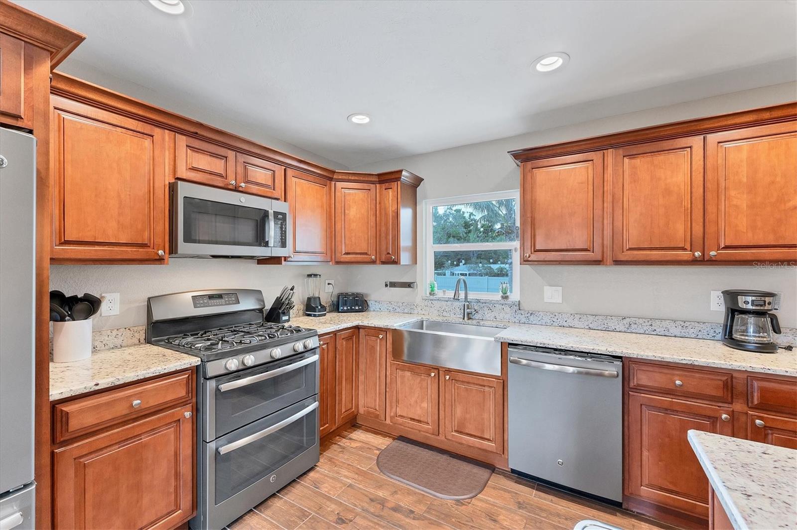 Image 9 of 44 For 7727 9th Avenue Drive Nw