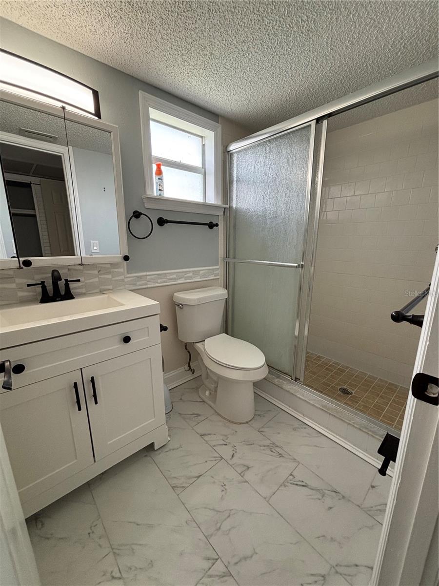 Image 11 of 22 For 3951 Lake Bayshore Drive F408