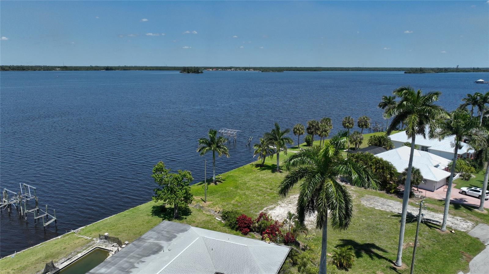 Image 15 of 29 For 4021 River Drive