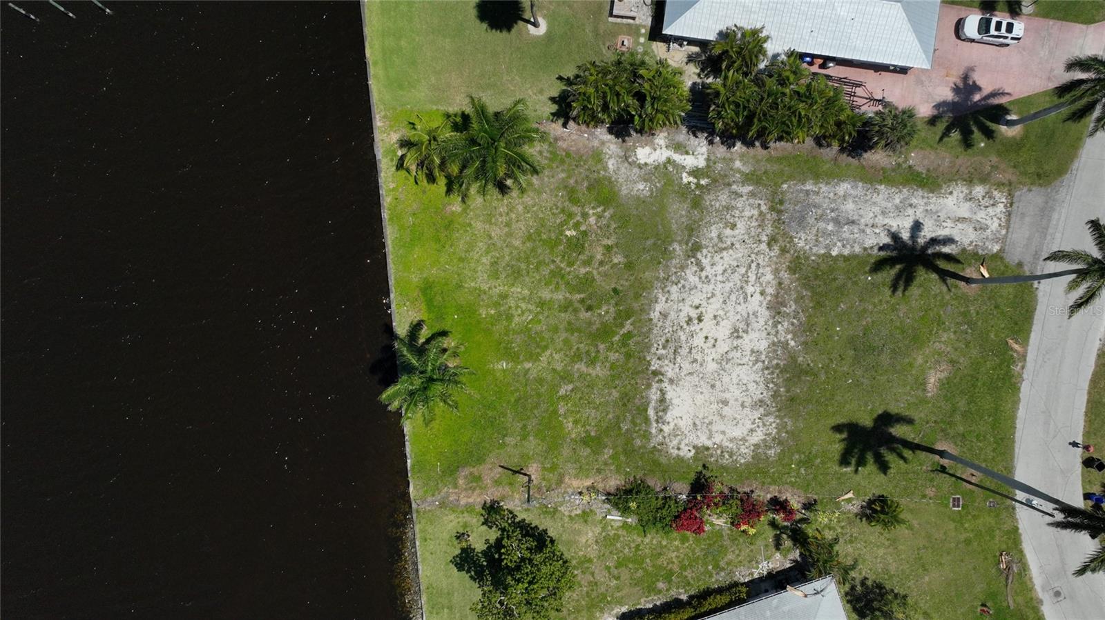 Image 6 of 29 For 4021 River Drive