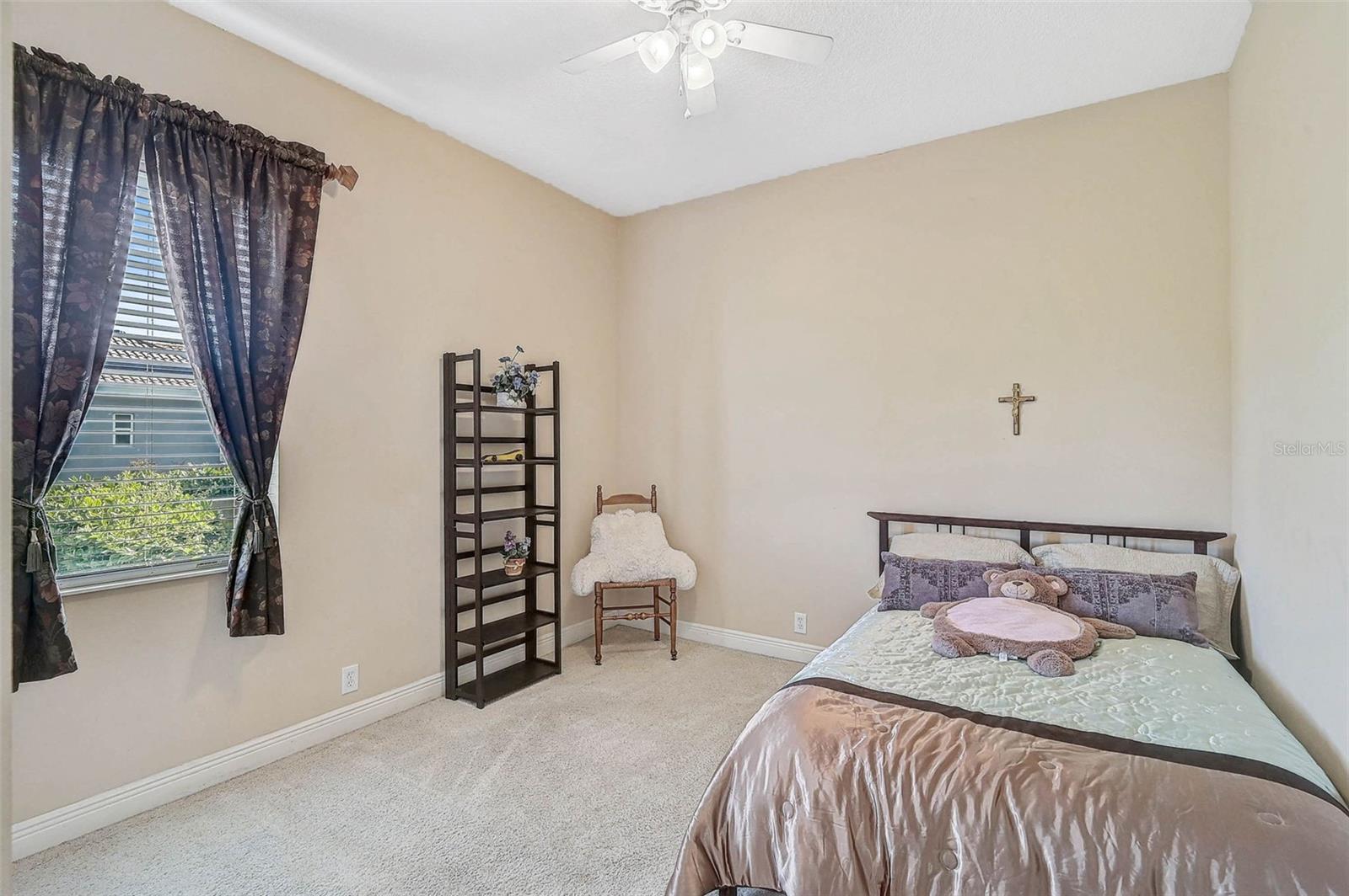Image 13 of 51 For 306 Country Meadows Way