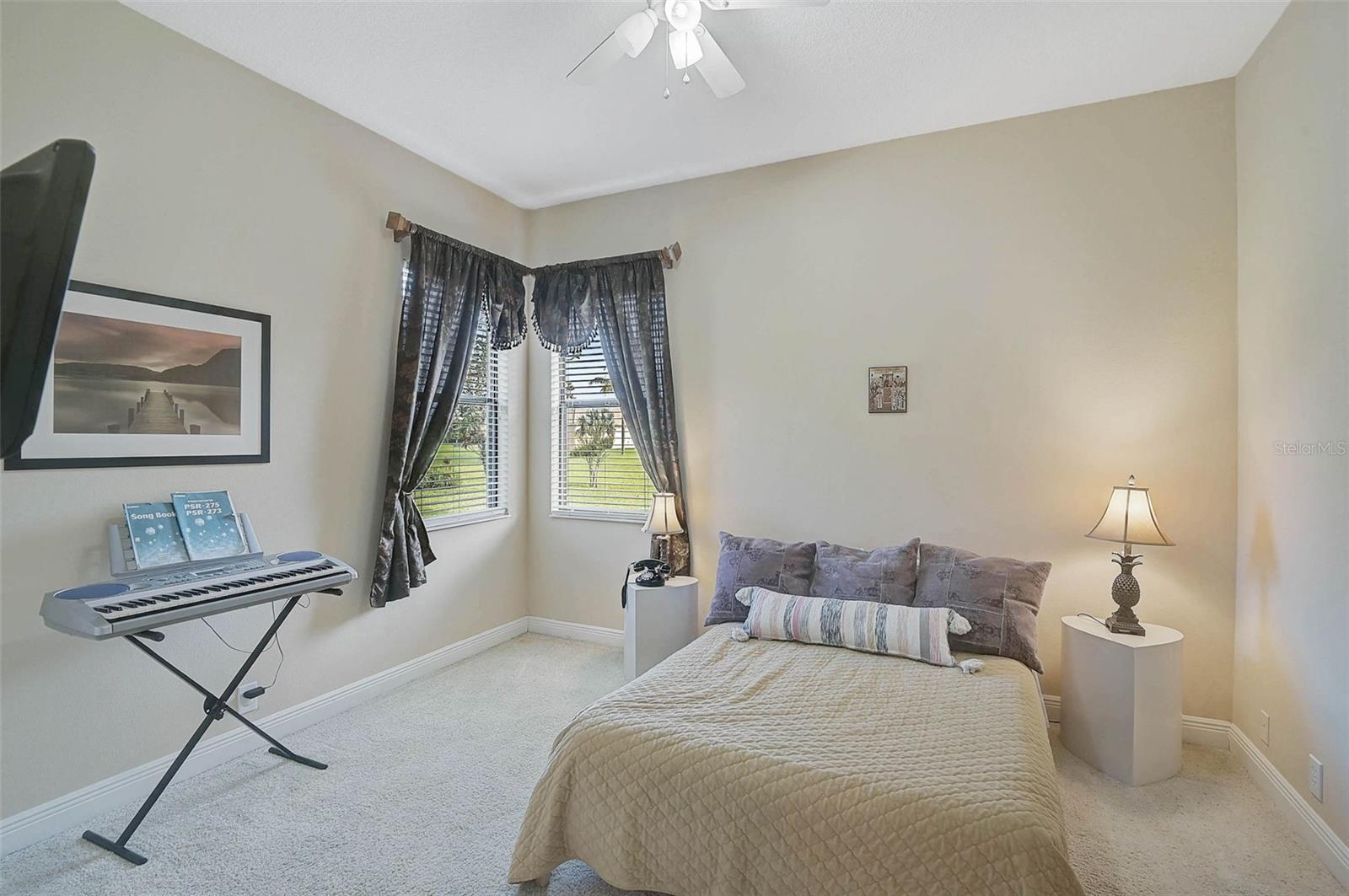Image 14 of 51 For 306 Country Meadows Way
