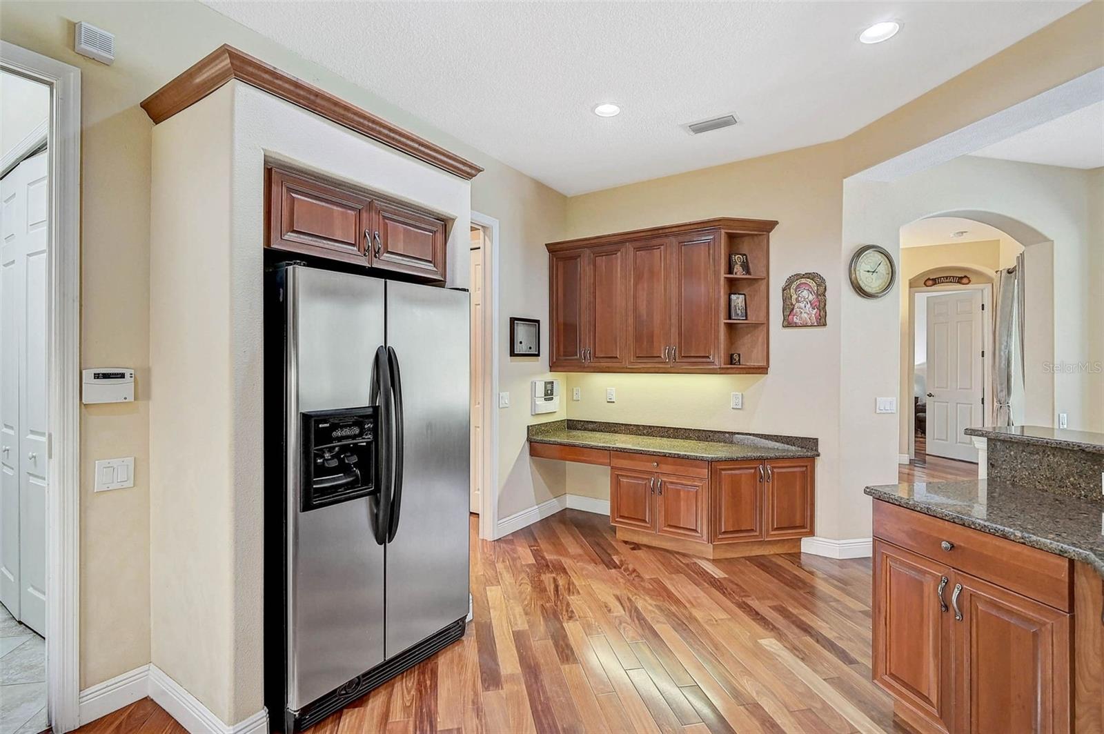 Image 21 of 51 For 306 Country Meadows Way