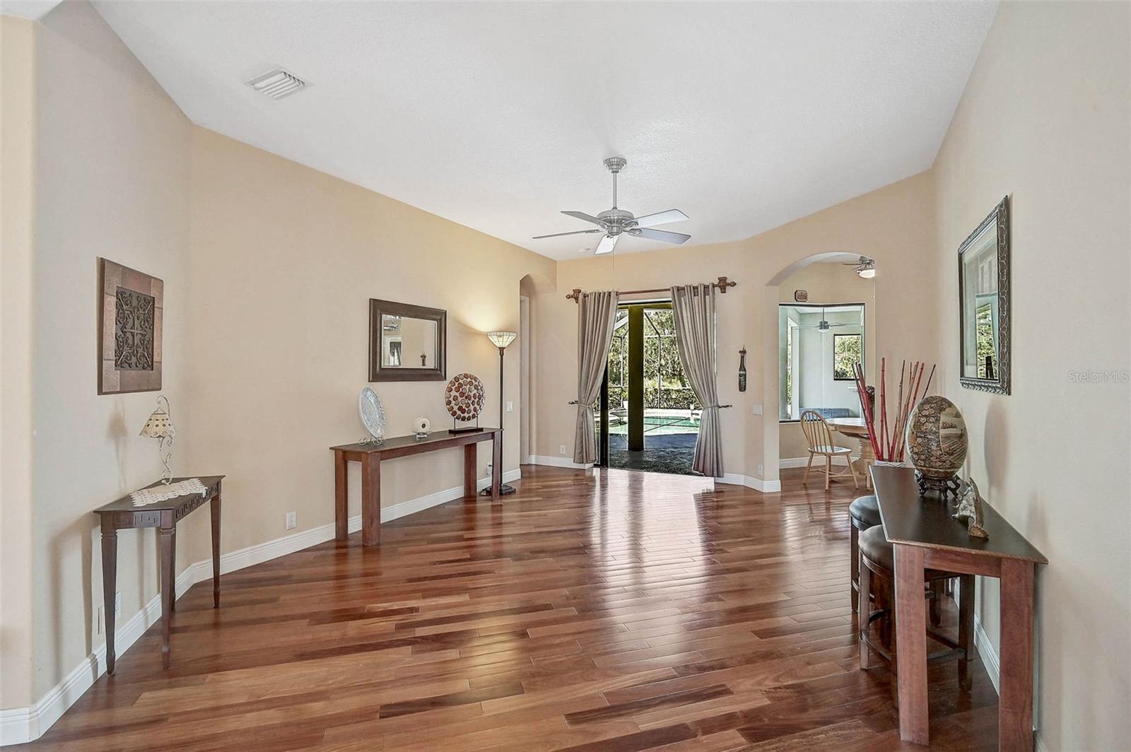 Image 3 of 51 For 306 Country Meadows Way