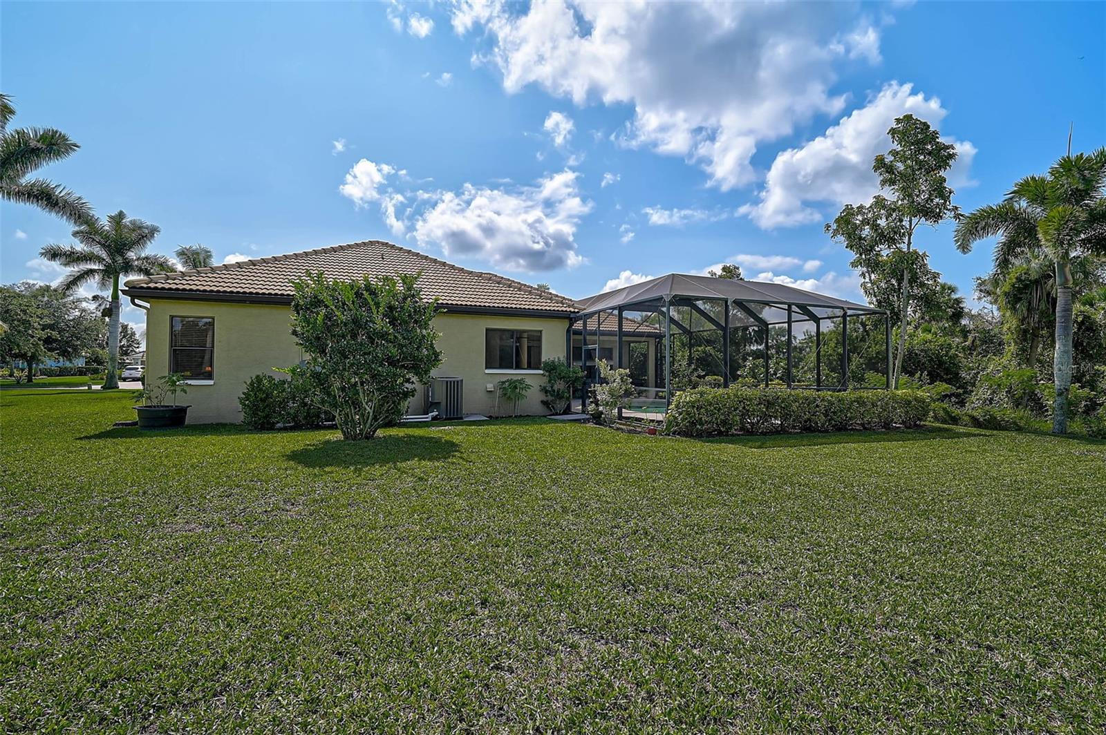 Image 34 of 51 For 306 Country Meadows Way