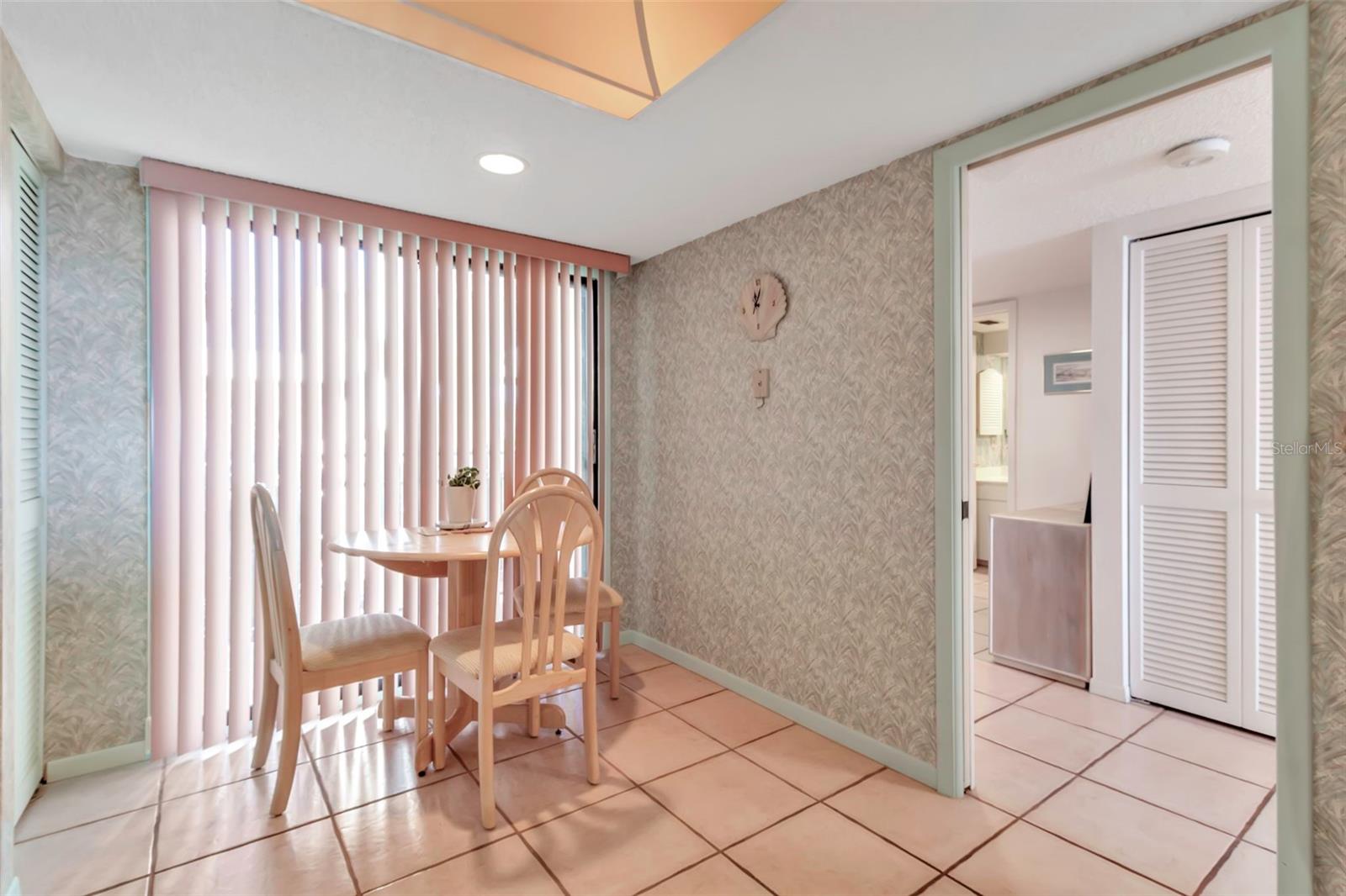 Image 17 of 52 For 6460 Mourning Dove Drive 302