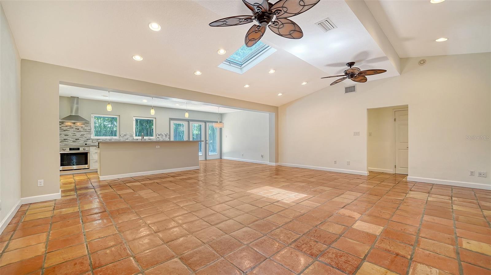Image 10 of 36 For 3414 Old Oak Drive