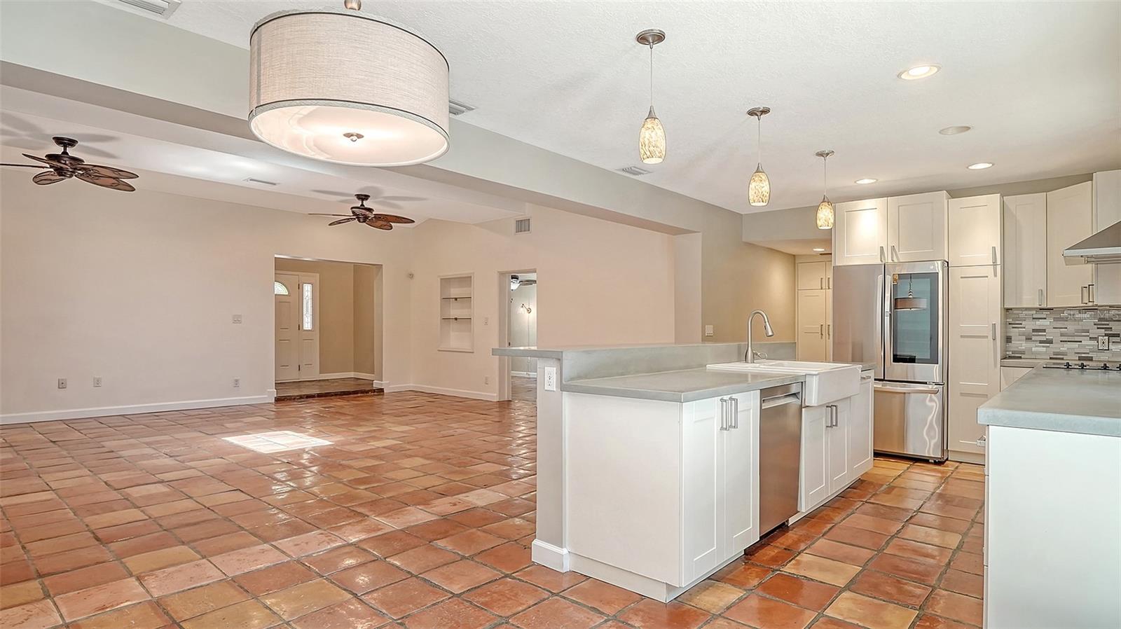 Image 18 of 36 For 3414 Old Oak Drive