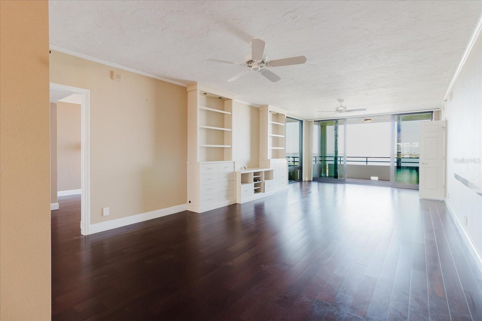 Image 15 of 87 For 1255 Gulfstream Avenue 1104
