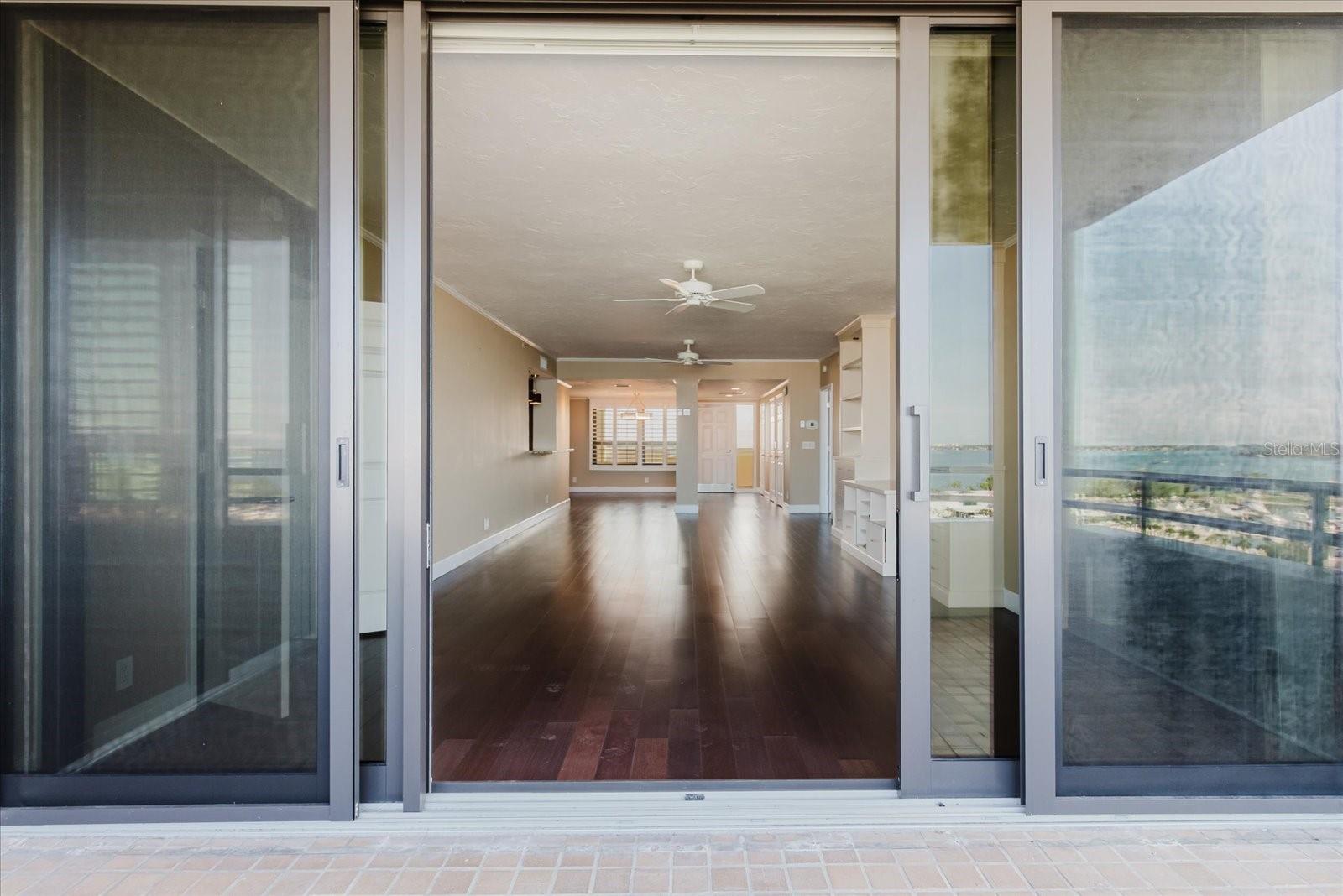 Image 26 of 87 For 1255 Gulfstream Avenue 1104