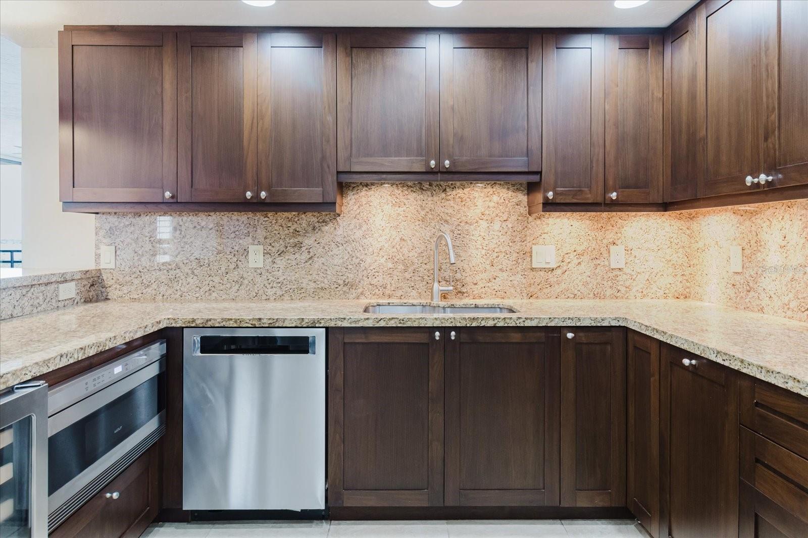 Image 32 of 87 For 1255 Gulfstream Avenue 1104