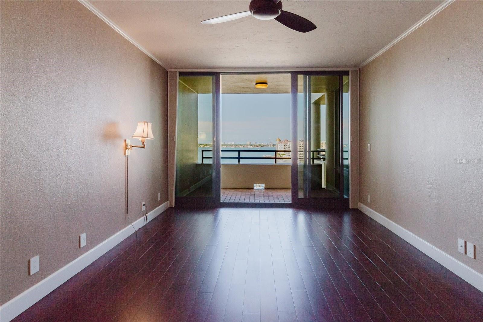 Image 40 of 87 For 1255 Gulfstream Avenue 1104