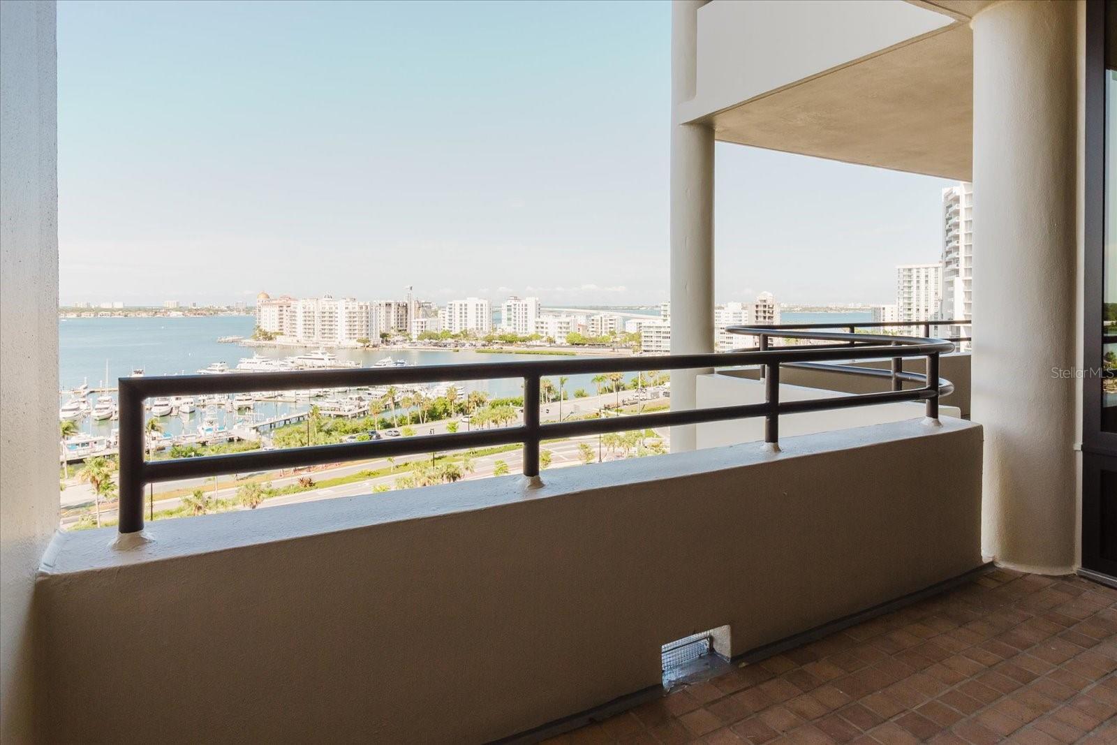Image 43 of 87 For 1255 Gulfstream Avenue 1104