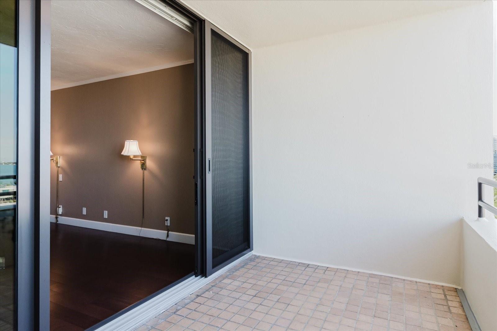 Image 45 of 87 For 1255 Gulfstream Avenue 1104