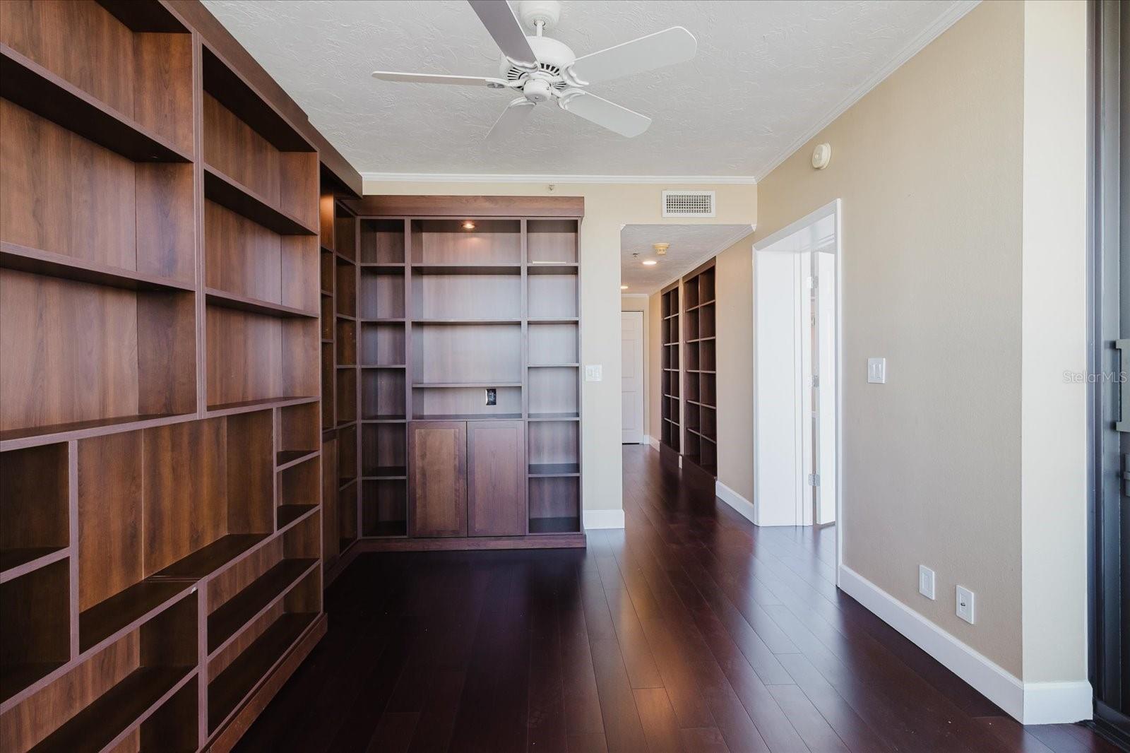 Image 50 of 87 For 1255 Gulfstream Avenue 1104