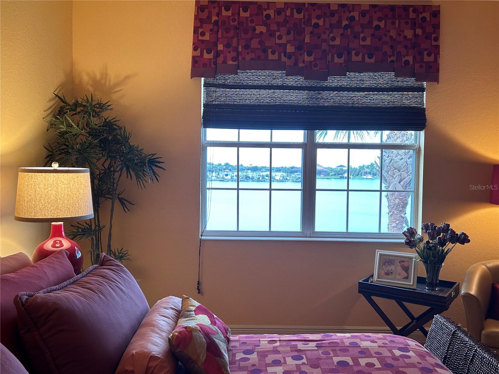 Image 22 of 45 For 1139 Riverscape Street 1139