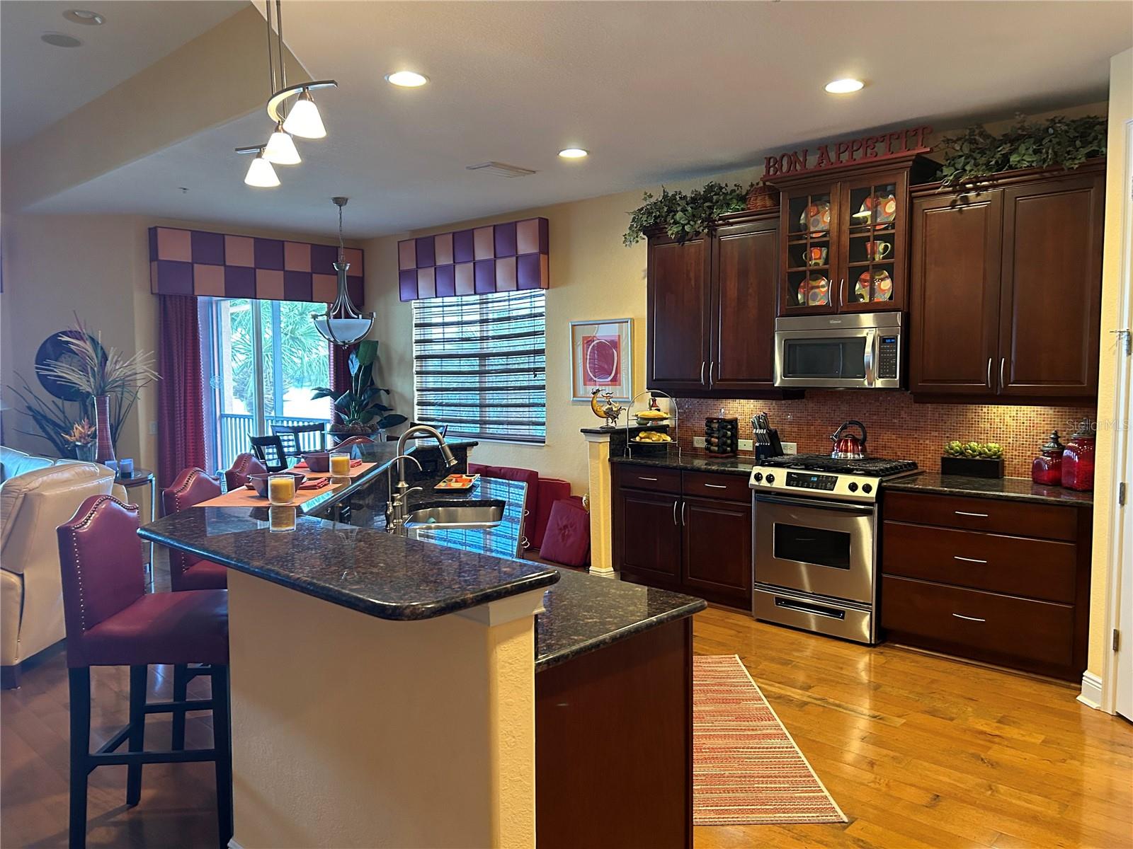 Image 8 of 45 For 1139 Riverscape Street 1139