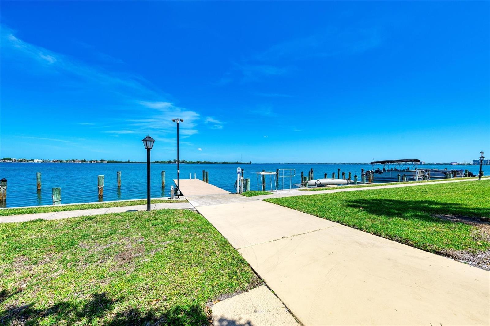 Image 44 of 70 For 767 John Ringling Boulevard 25