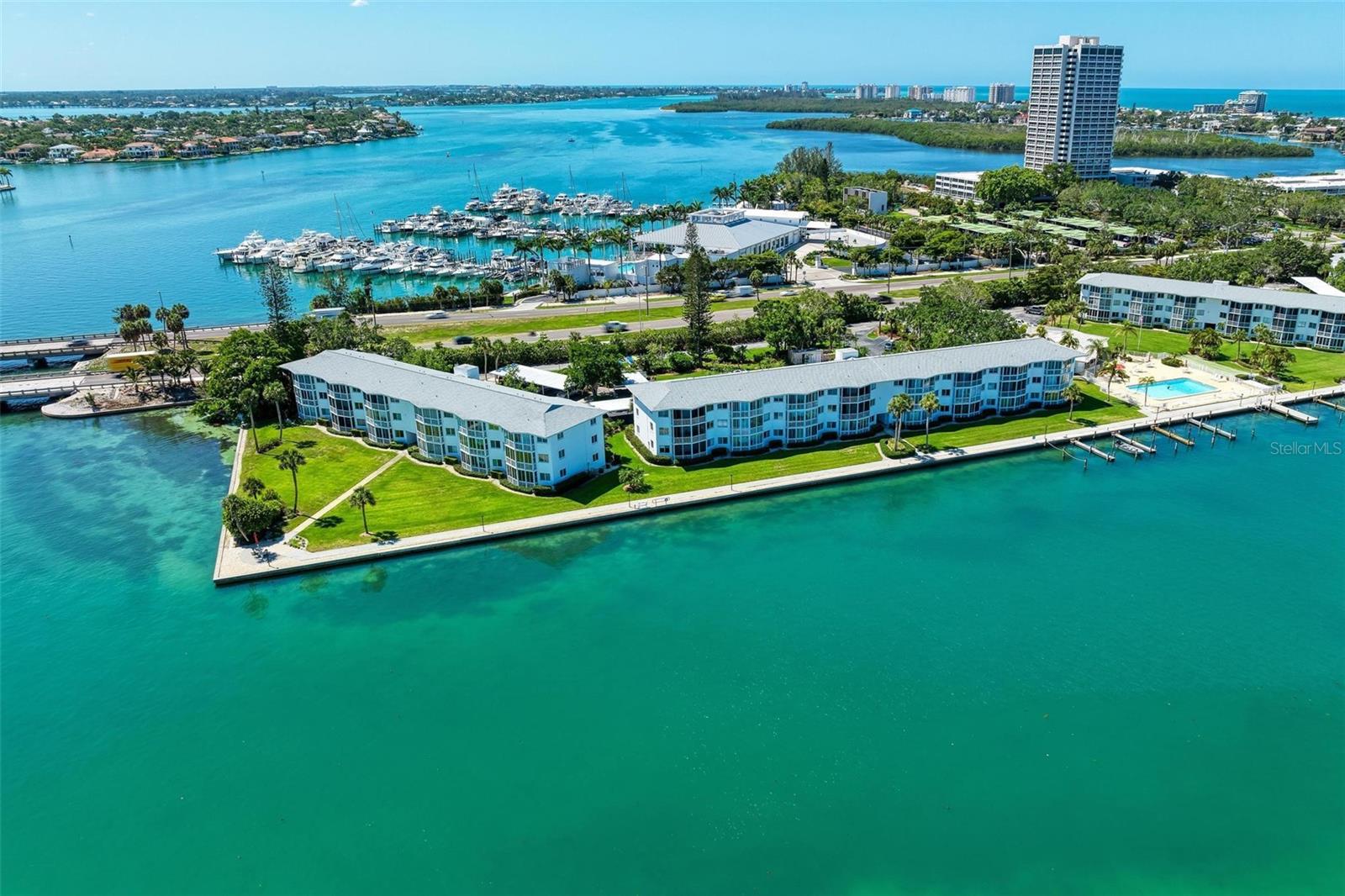 Image 54 of 70 For 767 John Ringling Boulevard 25