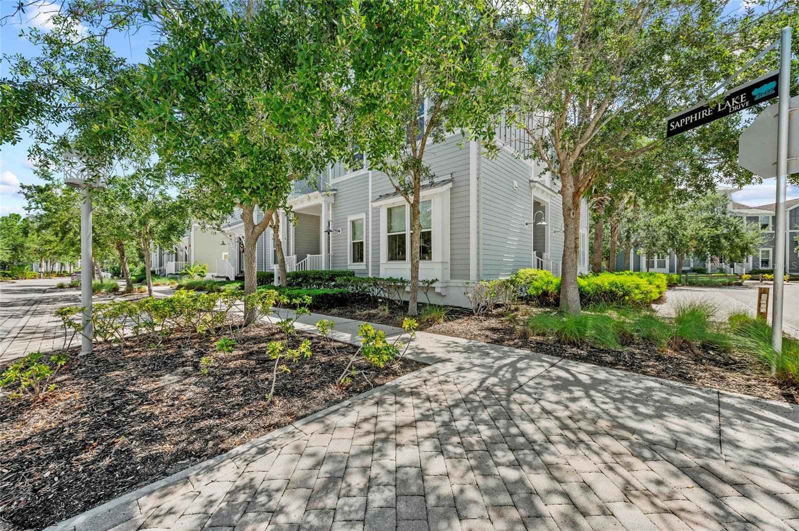 Image 10 of 99 For 315 Sapphire Lake Drive 101
