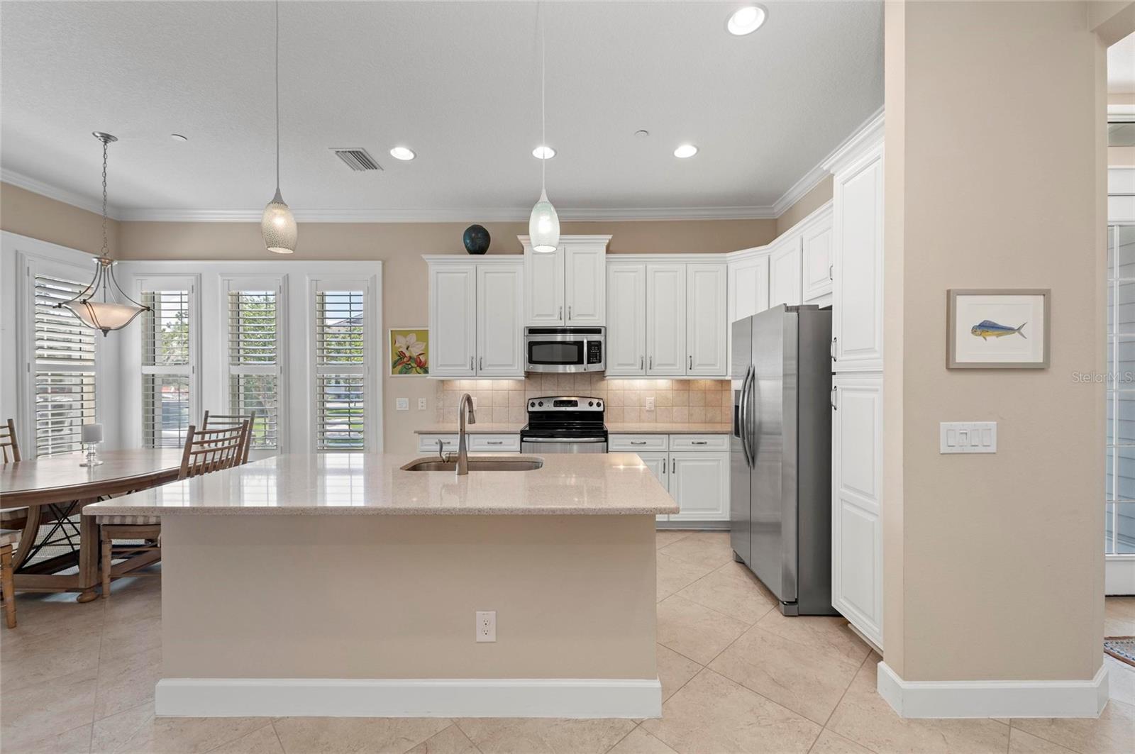 Image 17 of 99 For 315 Sapphire Lake Drive 101