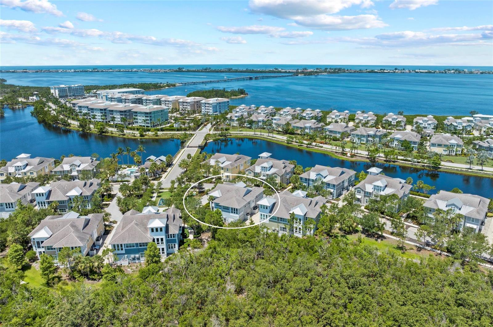 Image 3 of 99 For 315 Sapphire Lake Drive 101
