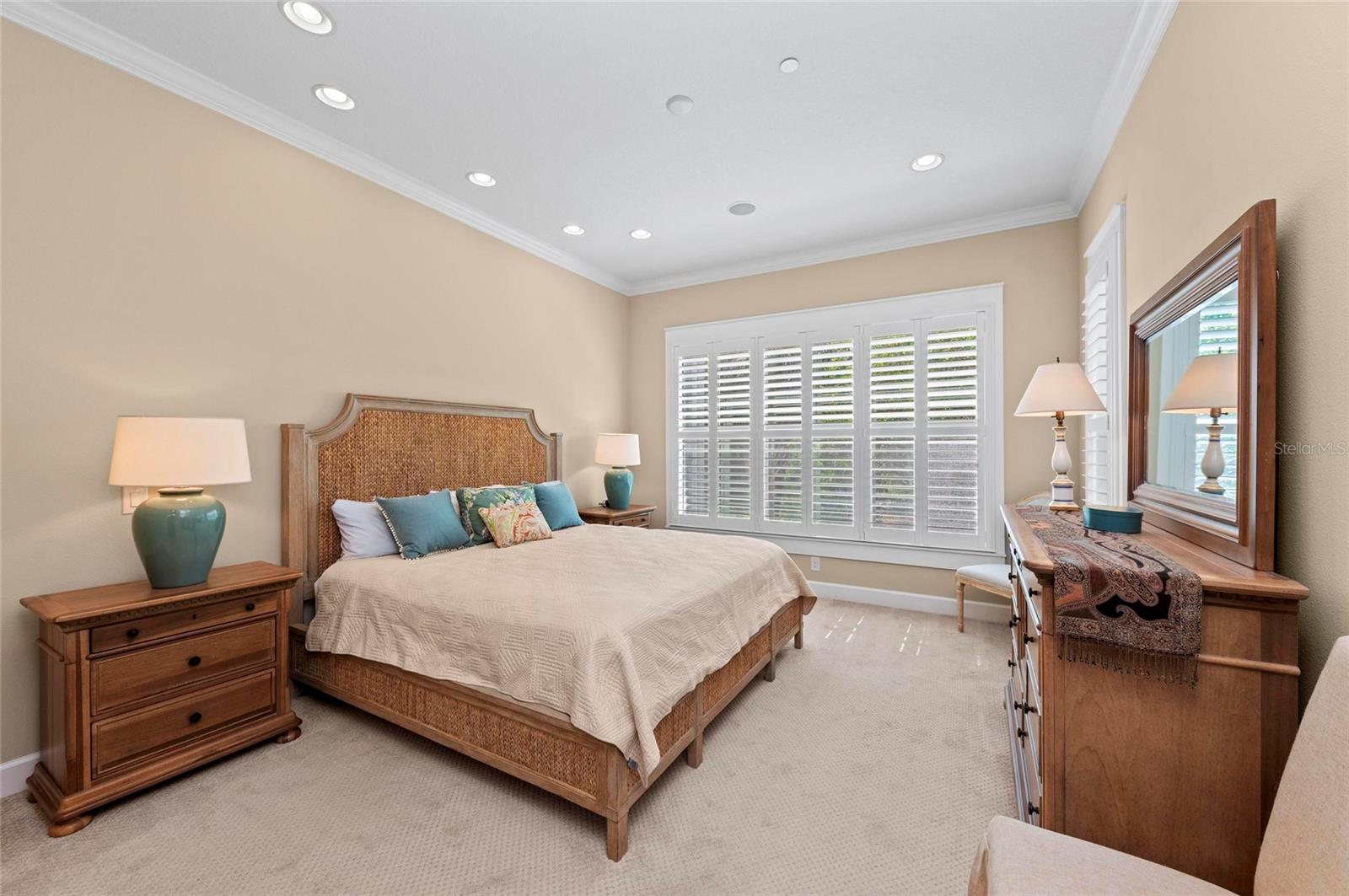 Image 34 of 99 For 315 Sapphire Lake Drive 101