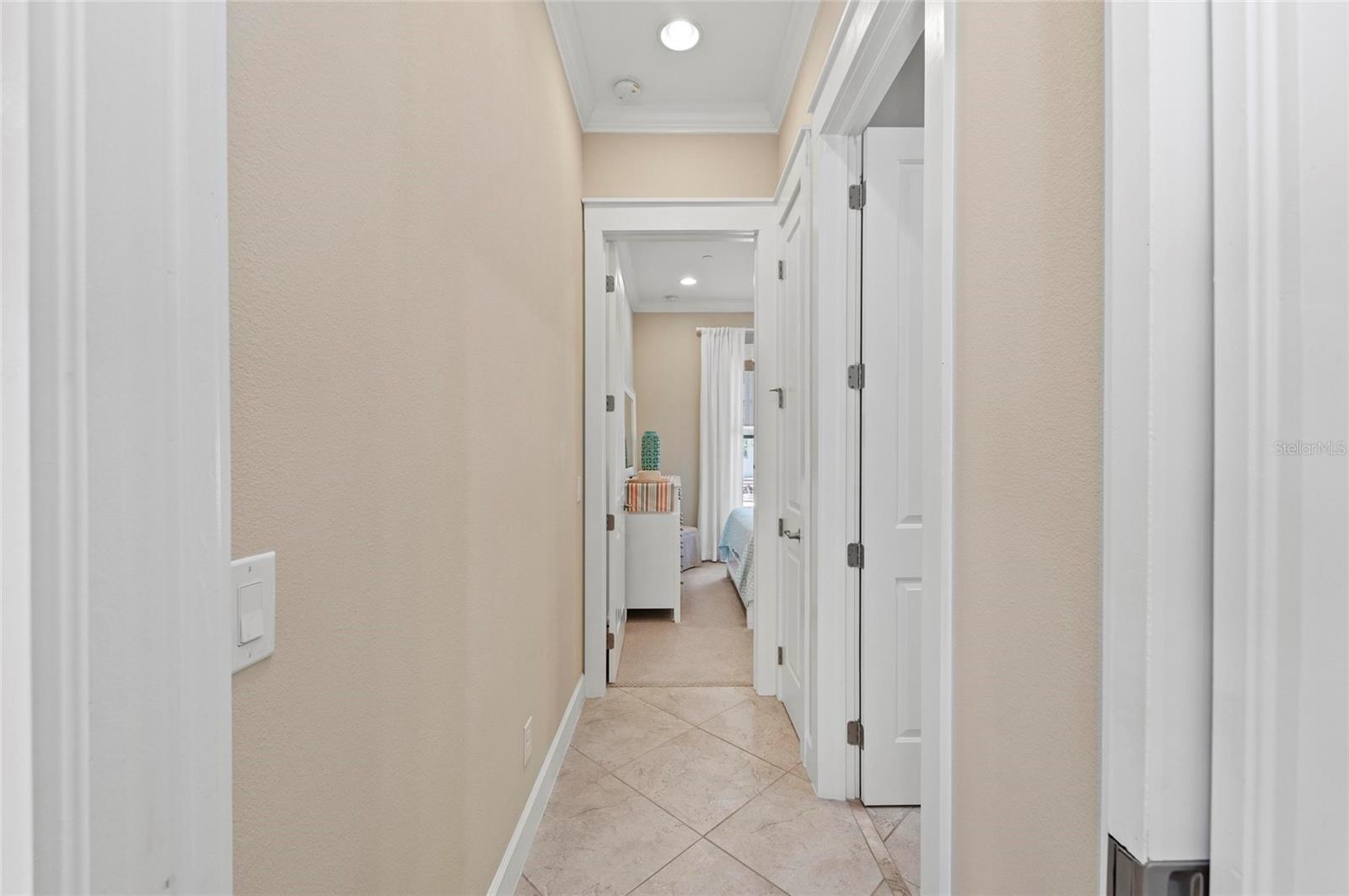 Image 43 of 99 For 315 Sapphire Lake Drive 101
