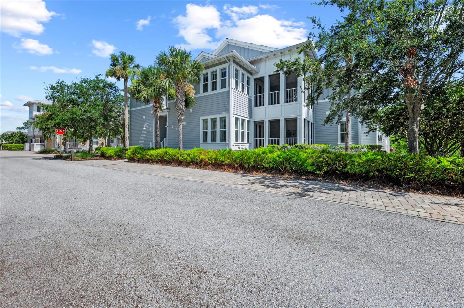 Image 8 of 99 For 315 Sapphire Lake Drive 101