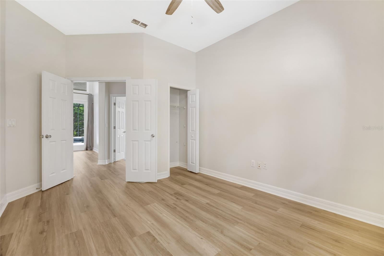 Image 11 of 69 For 5103 Twin Creeks Drive