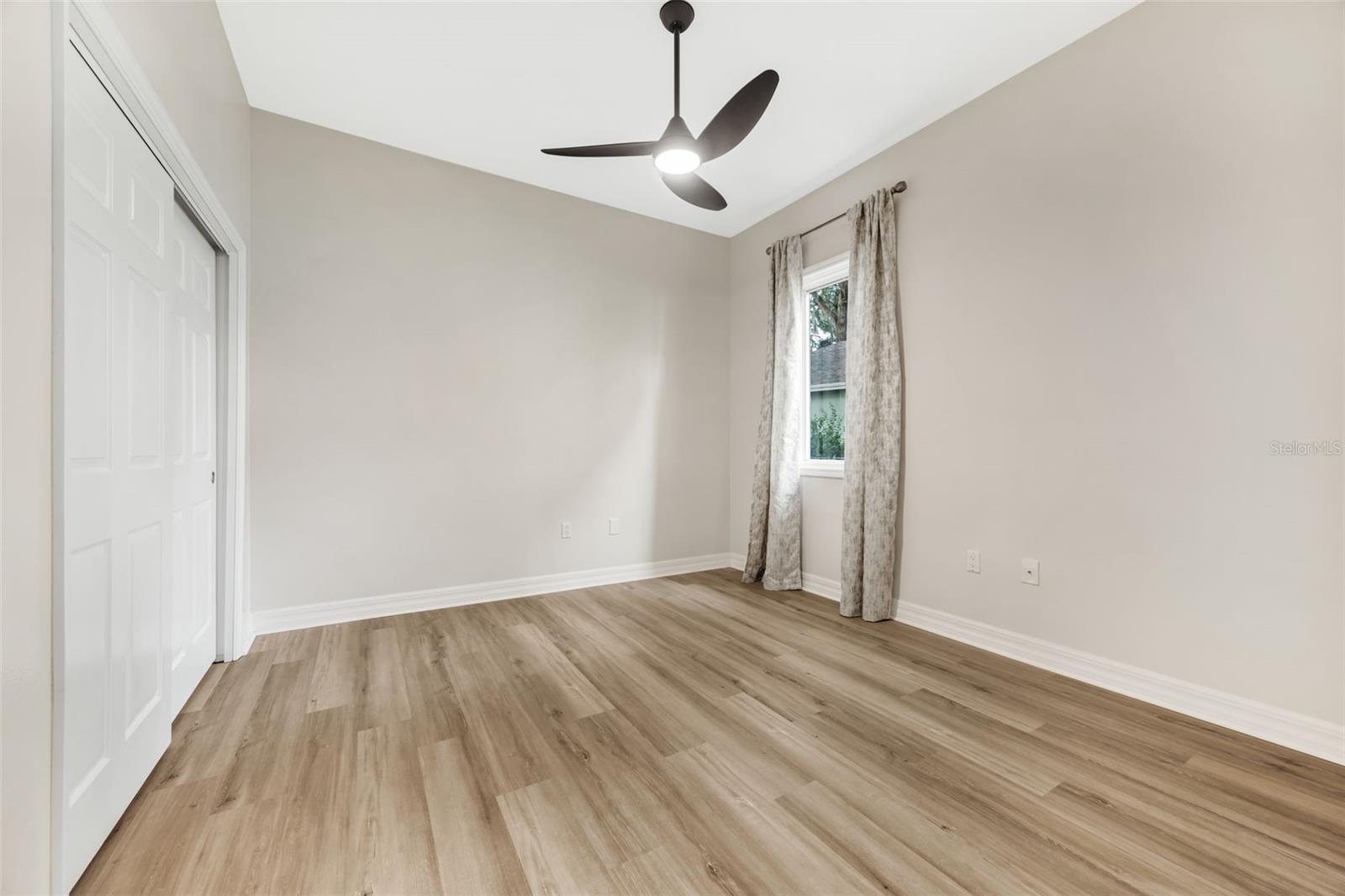 Image 33 of 69 For 5103 Twin Creeks Drive