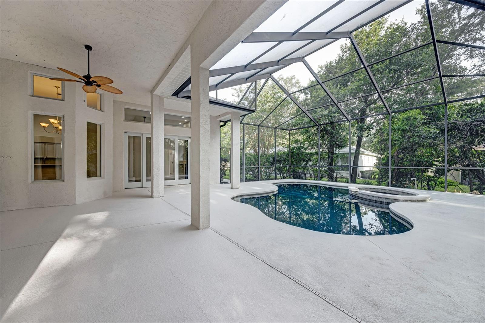 Image 43 of 69 For 5103 Twin Creeks Drive