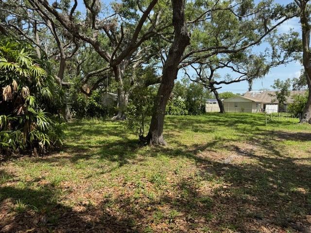 Image 17 of 20 For 2311 52nd Ave Drive