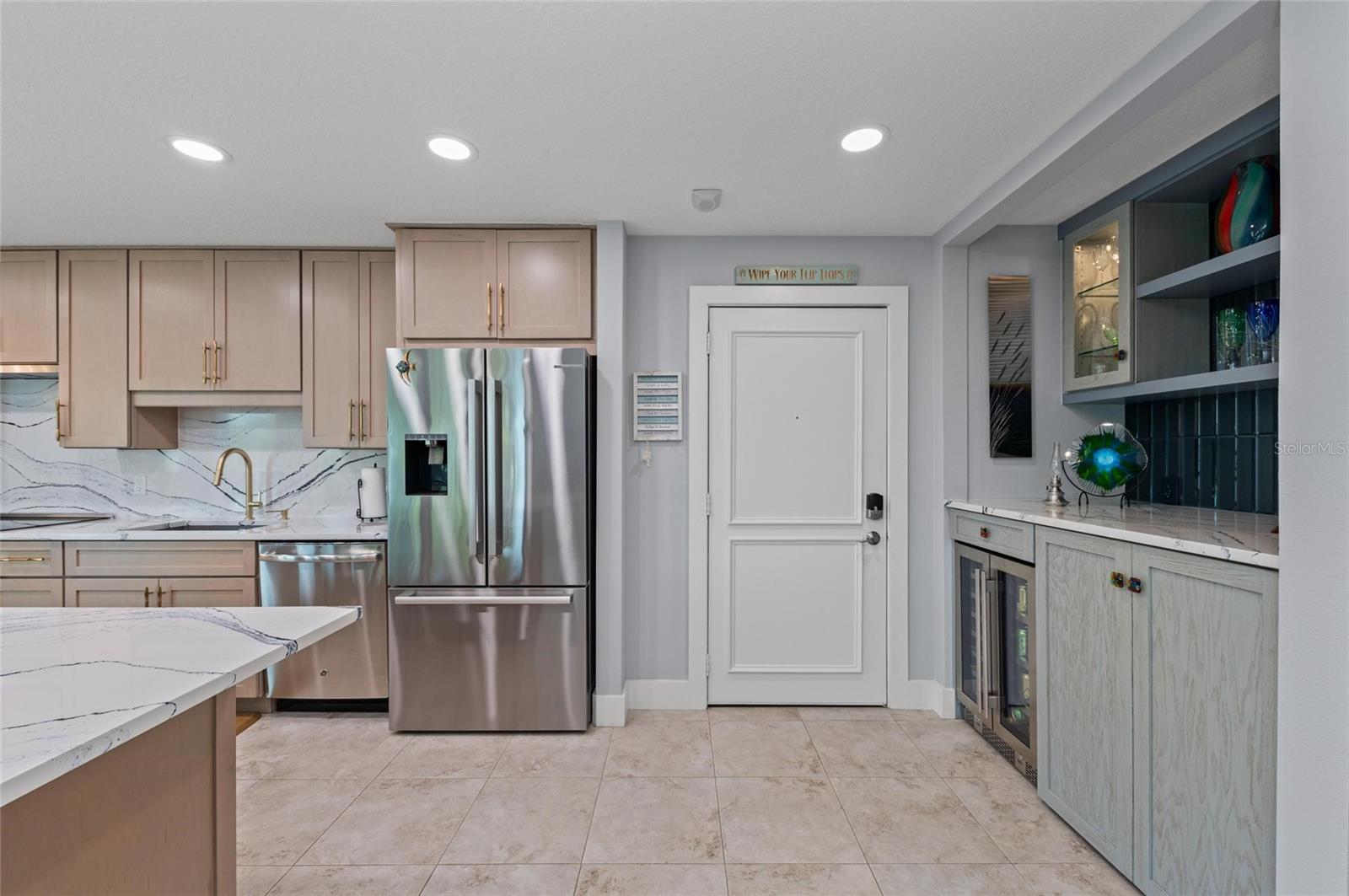 Image 11 of 69 For 5806 S Gulf Drive 201